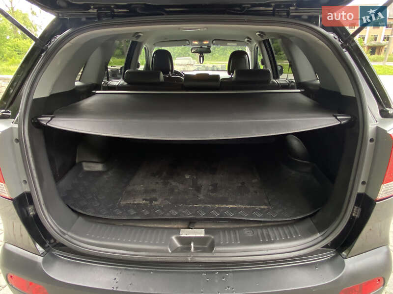 Внедорожник / Кроссовер Kia Sorento 2012 в Дрогобыче фото 24 Внедорожник / Кроссовер Kia Sorento 2012 в Дрогобыче