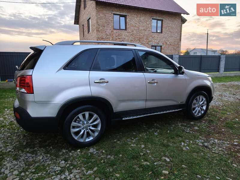 Позашляховик / Кросовер Kia Sorento 2010 в Коломиї