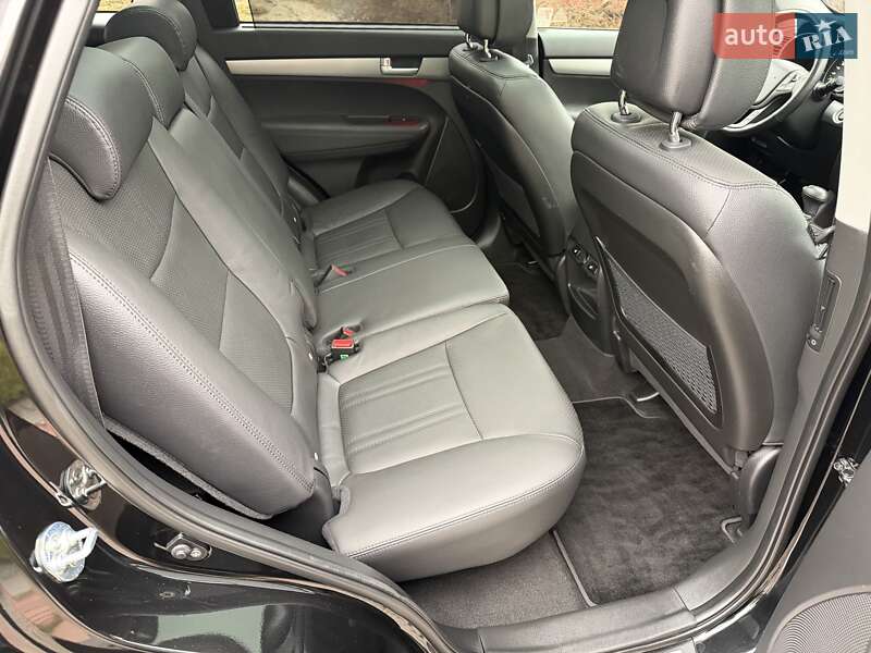 Позашляховик / Кросовер Kia Sorento 2014 в Луцьку