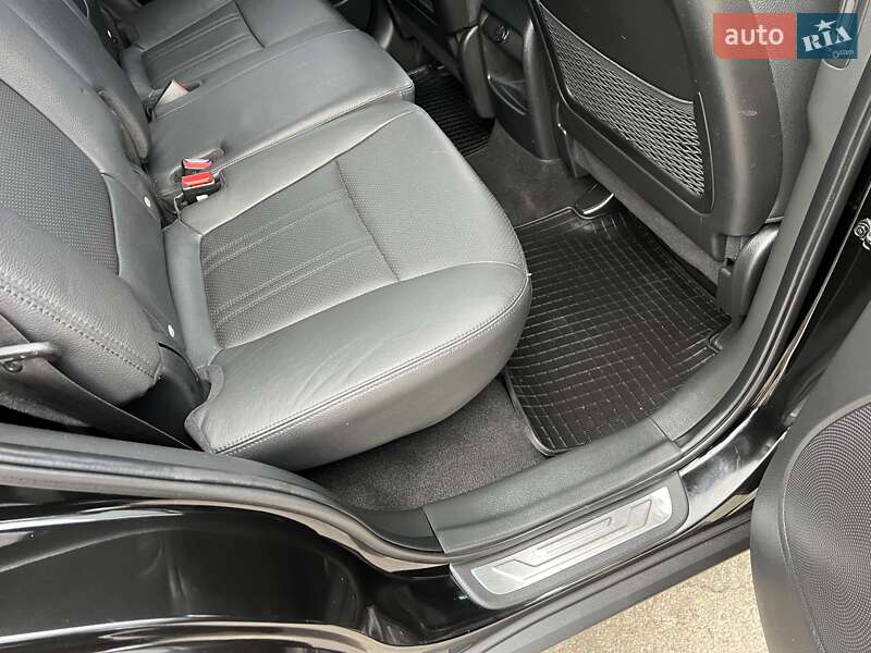 Внедорожник / Кроссовер Kia Sorento 2014 в Радивилове