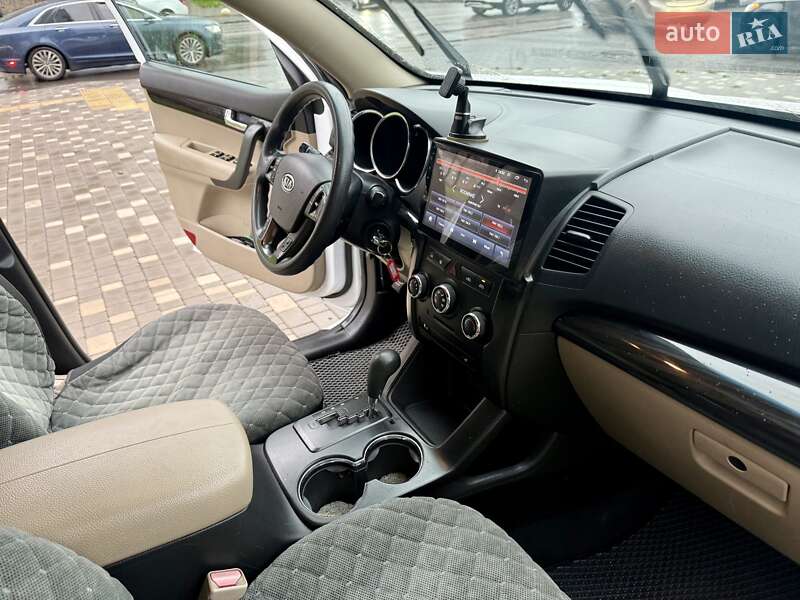 Внедорожник / Кроссовер Kia Sorento 2010 в Одессе