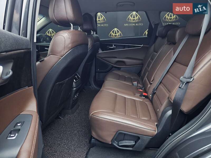 Внедорожник / Кроссовер Kia Sorento 2016 в Киеве