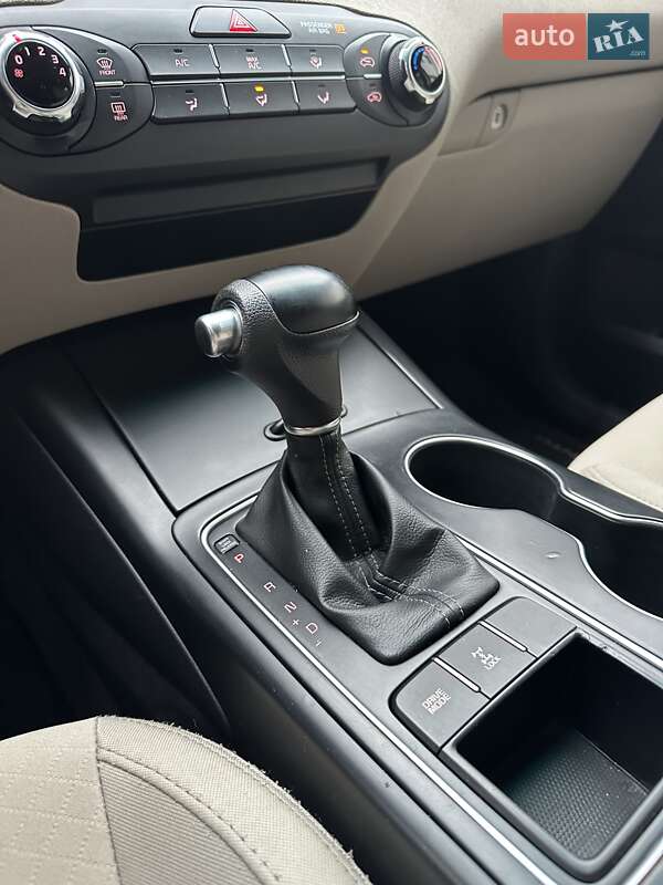 Позашляховик / Кросовер Kia Sorento 2017 в Києві фото 31 Позашляховик / Кросовер Kia Sorento 2017 в Києві