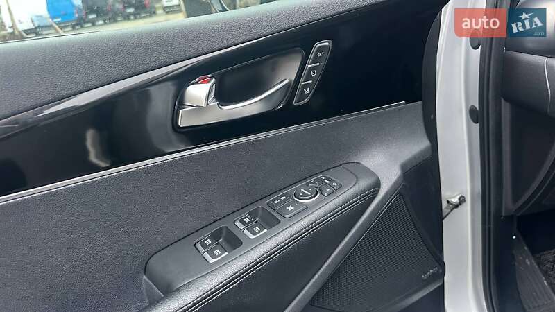 Позашляховик / Кросовер Kia Sorento 2015 в Дубні фото 10 Позашляховик / Кросовер Kia Sorento 2015 в Дубні