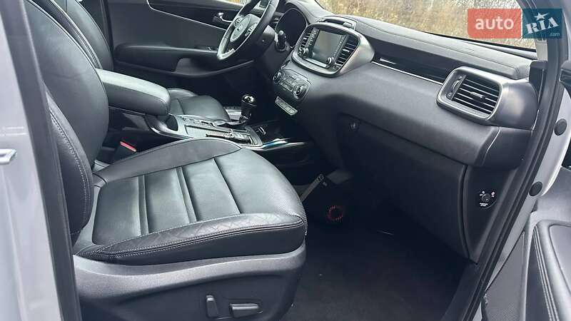 Позашляховик / Кросовер Kia Sorento 2015 в Дубні фото 18 Позашляховик / Кросовер Kia Sorento 2015 в Дубні