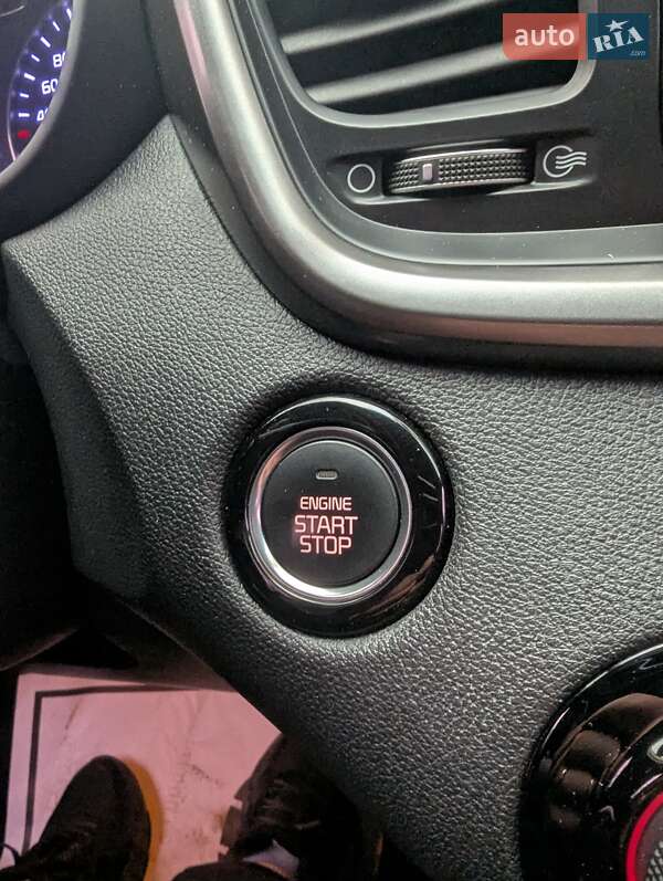 Внедорожник / Кроссовер Kia Sorento 2017 в Тернополе