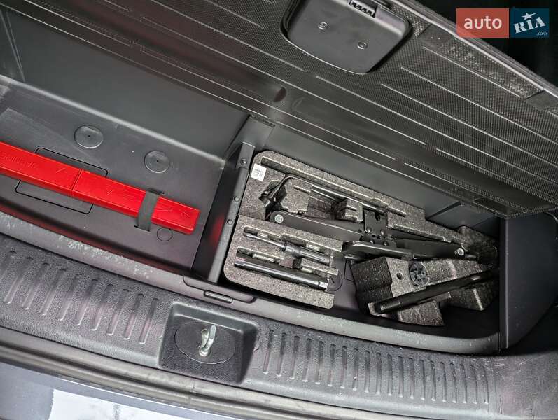 Внедорожник / Кроссовер Kia Sorento 2017 в Тернополе