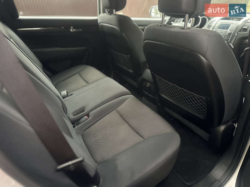 Позашляховик / Кросовер Kia Sorento 2012 в Києві