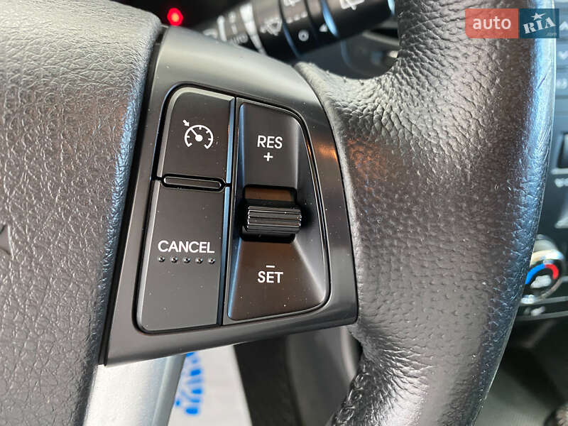 Позашляховик / Кросовер Kia Sorento 2012 в Львові фото 13 Позашляховик / Кросовер Kia Sorento 2012 в Львові