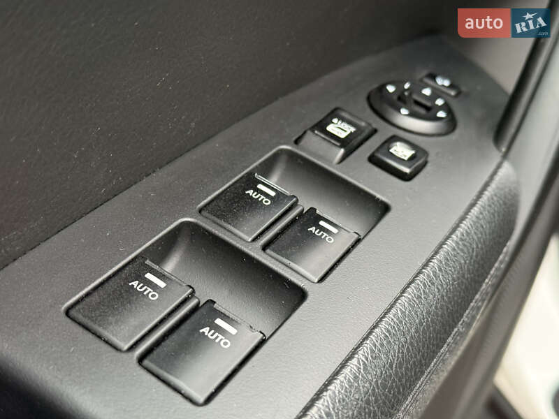 Внедорожник / Кроссовер Kia Sorento 2015 в Ровно фото 39 Внедорожник / Кроссовер Kia Sorento 2015 в Ровно