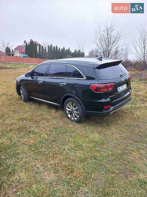 Внедорожник / Кроссовер Kia Sorento 2017 в Ровно фото 5 Внедорожник / Кроссовер Kia Sorento 2017 в Ровно