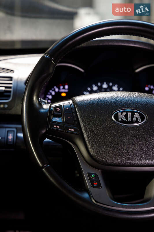 Позашляховик / Кросовер Kia Sorento 2013 в Луцьку