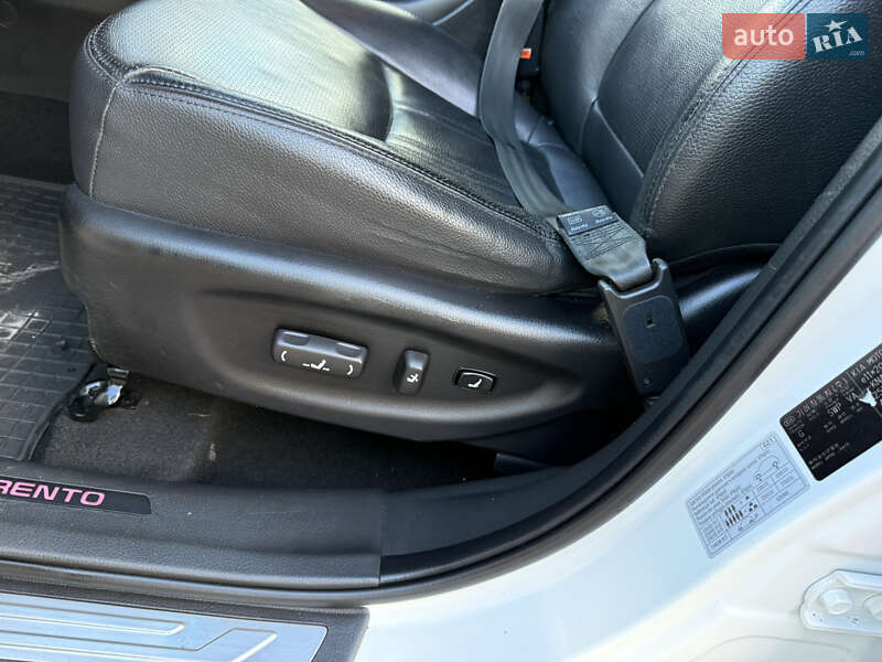 Внедорожник / Кроссовер Kia Sorento 2013 в Дубно фото 11 Внедорожник / Кроссовер Kia Sorento 2013 в Дубно
