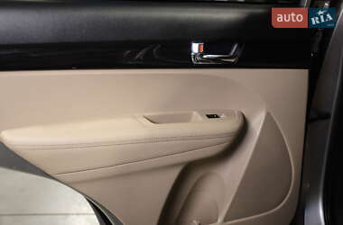 Позашляховик / Кросовер Kia Sorento 2012 в Луцьку