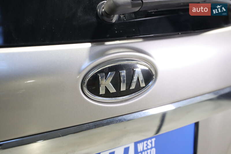 Позашляховик / Кросовер Kia Sorento 2012 в Луцьку