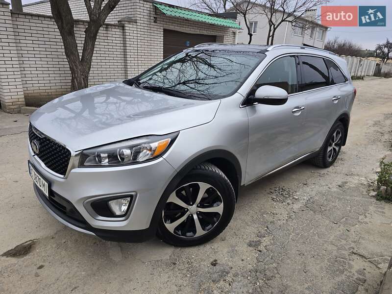 Внедорожник / Кроссовер Kia Sorento 2015 в Запорожье