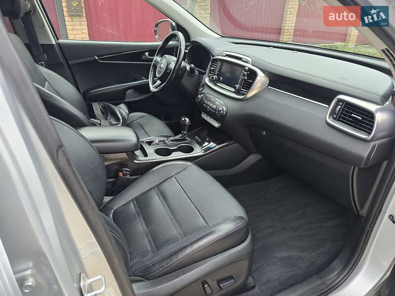 Внедорожник / Кроссовер Kia Sorento 2015 в Запорожье