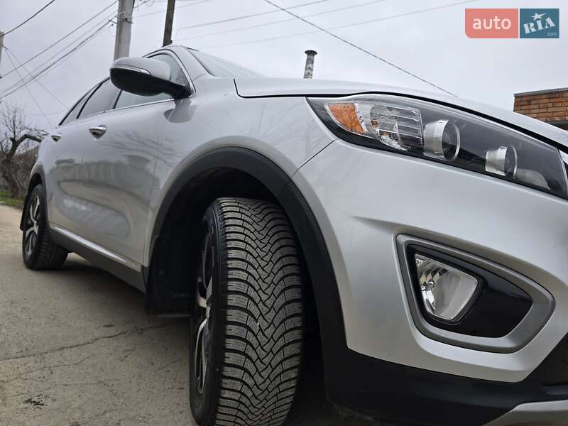 Внедорожник / Кроссовер Kia Sorento 2015 в Запорожье