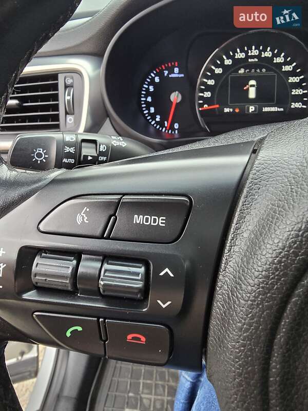 Внедорожник / Кроссовер Kia Sorento 2015 в Запорожье