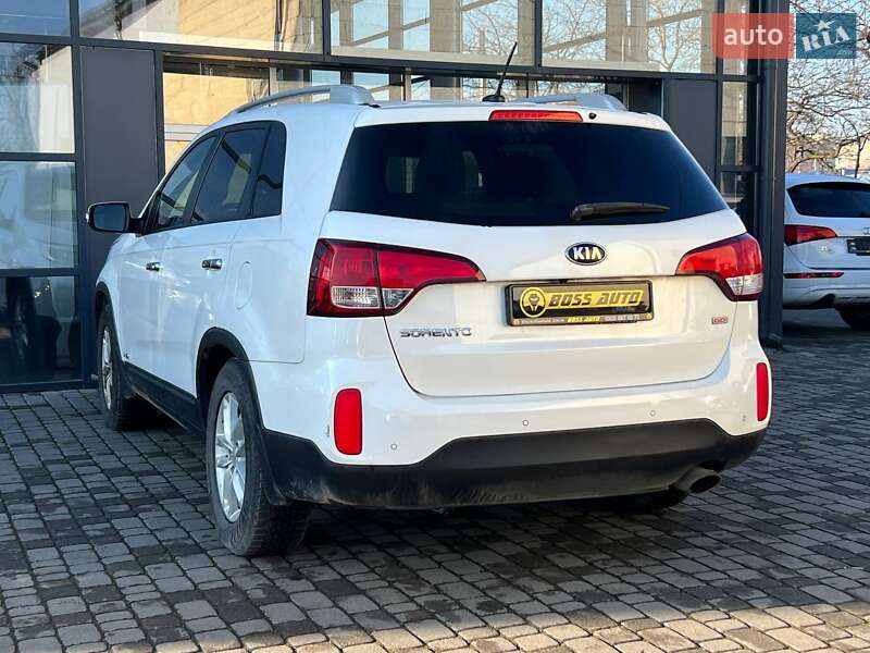 Позашляховик / Кросовер Kia Sorento 2014 в Івано-Франківську