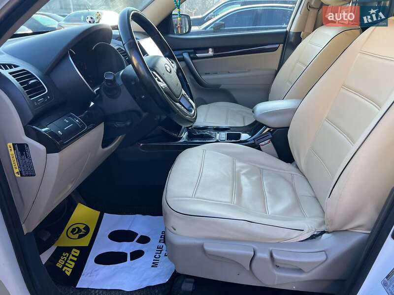 Позашляховик / Кросовер Kia Sorento 2014 в Івано-Франківську