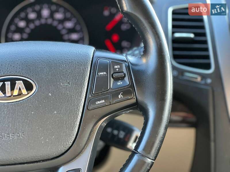 Позашляховик / Кросовер Kia Sorento 2014 в Івано-Франківську