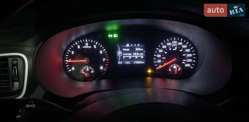 Позашляховик / Кросовер Kia Sorento 2016 в Луцьку