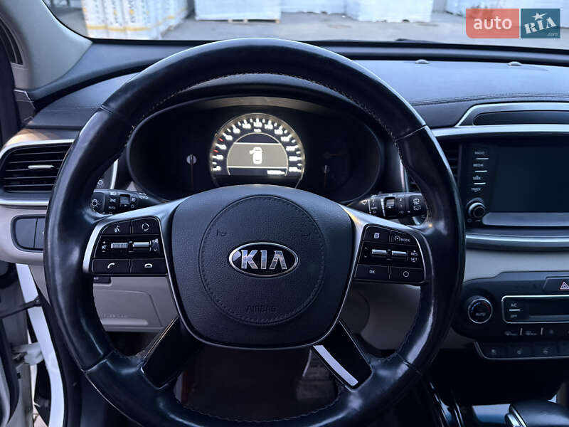Внедорожник / Кроссовер Kia Sorento 2018 в Киеве фото 12 Внедорожник / Кроссовер Kia Sorento 2018 в Киеве