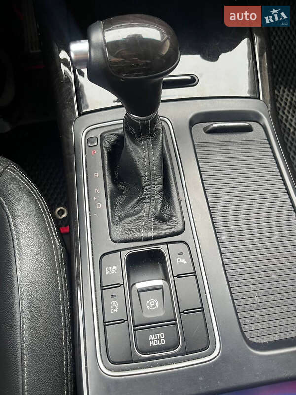 Позашляховик / Кросовер Kia Sorento 2016 в Тернополі