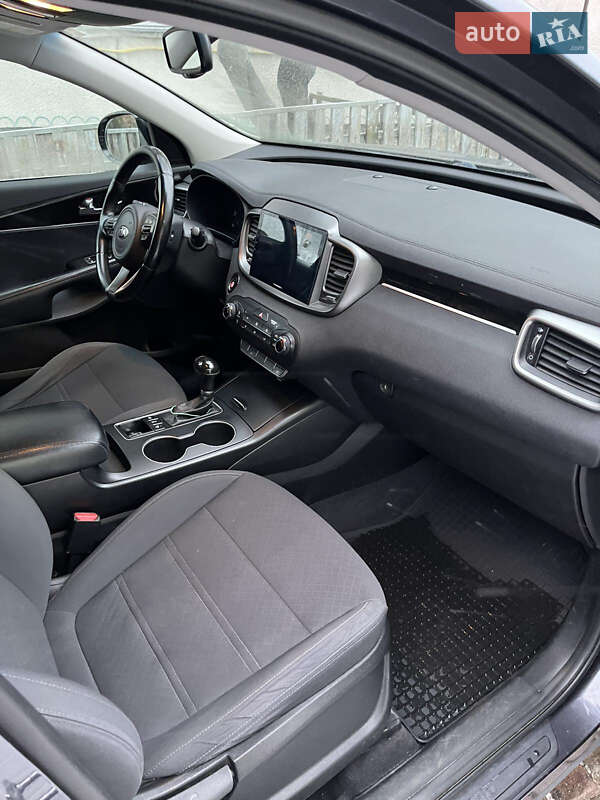 Позашляховик / Кросовер Kia Sorento 2016 в Львові