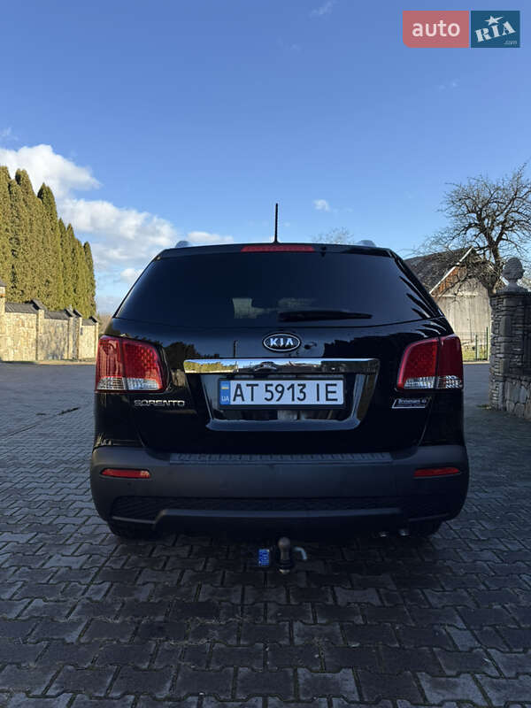 Позашляховик / Кросовер Kia Sorento 2011 в Надвірній