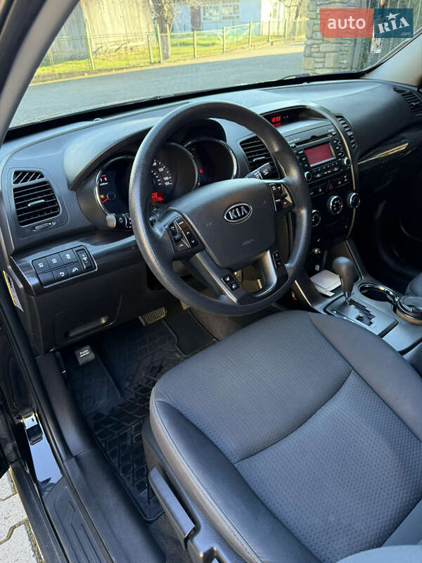Позашляховик / Кросовер Kia Sorento 2011 в Надвірній