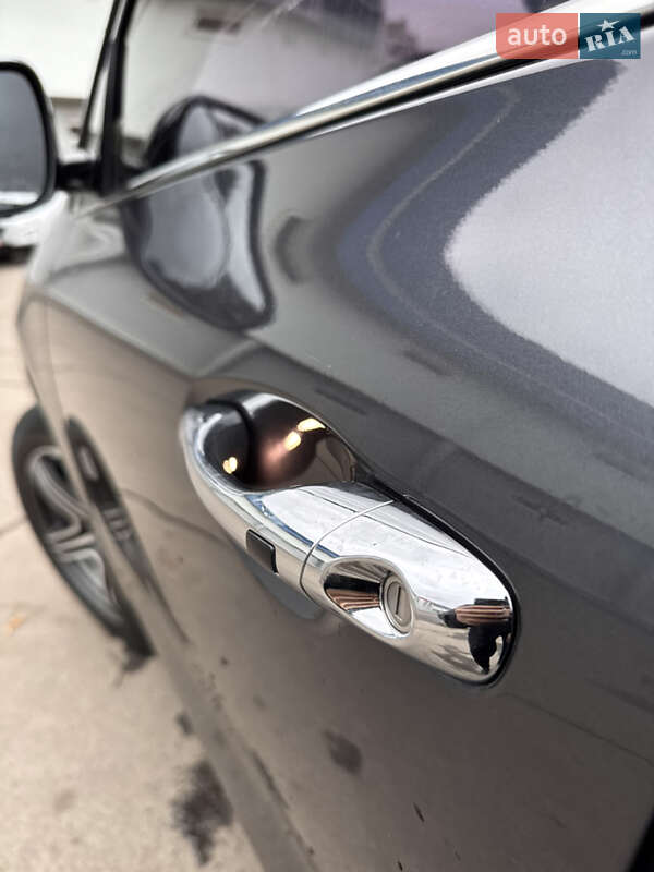 Позашляховик / Кросовер Kia Sorento 2016 в Луцьку