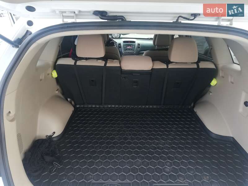 Позашляховик / Кросовер Kia Sorento 2014 в Кам'янець-Подільському фото 16 Позашляховик / Кросовер Kia Sorento 2014 в Кам'янець-Подільському