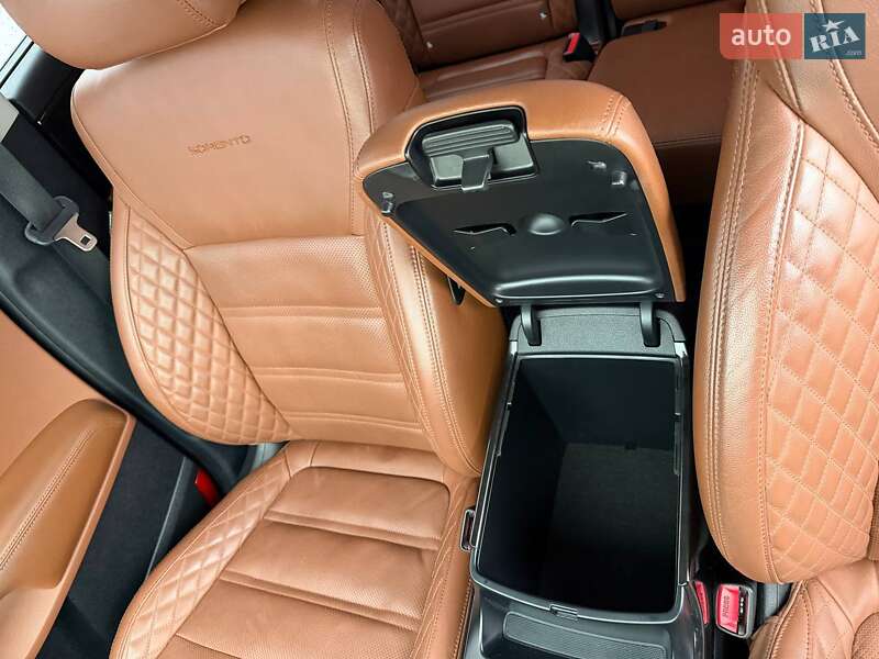 Позашляховик / Кросовер Kia Sorento 2018 в Луцьку