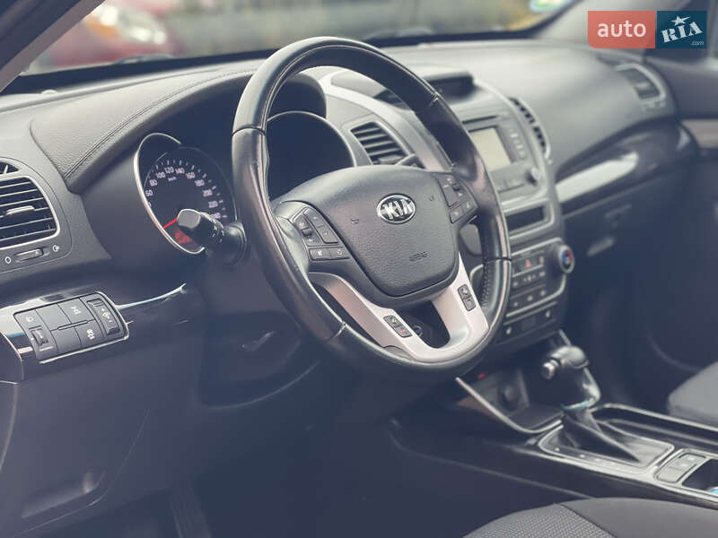 Внедорожник / Кроссовер Kia Sorento 2014 в Стрые