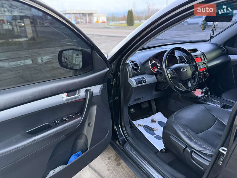 Внедорожник / Кроссовер Kia Sorento 2013 в Хусте