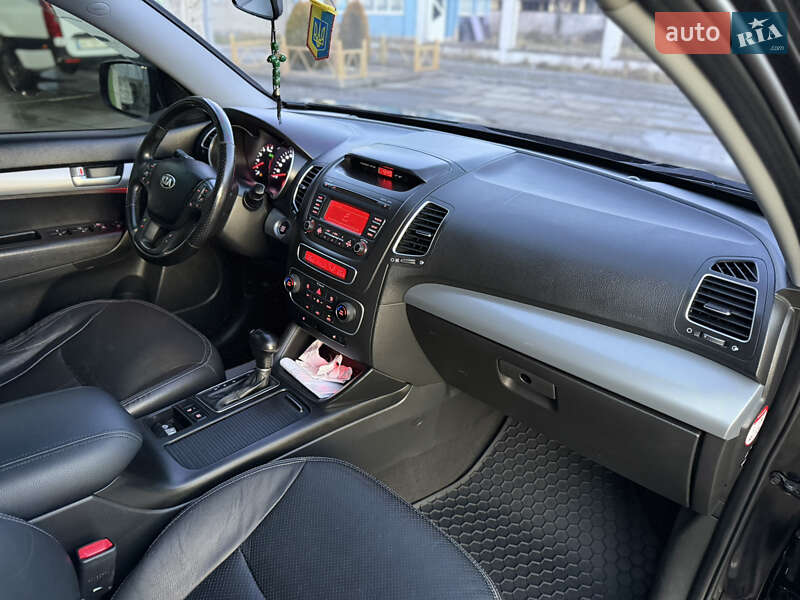 Внедорожник / Кроссовер Kia Sorento 2013 в Хусте