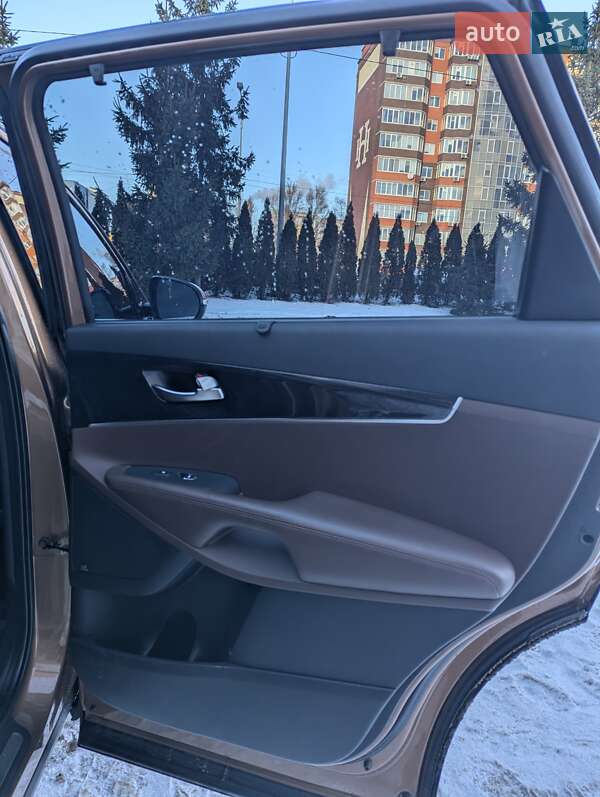 Позашляховик / Кросовер Kia Sorento 2015 в Тернополі