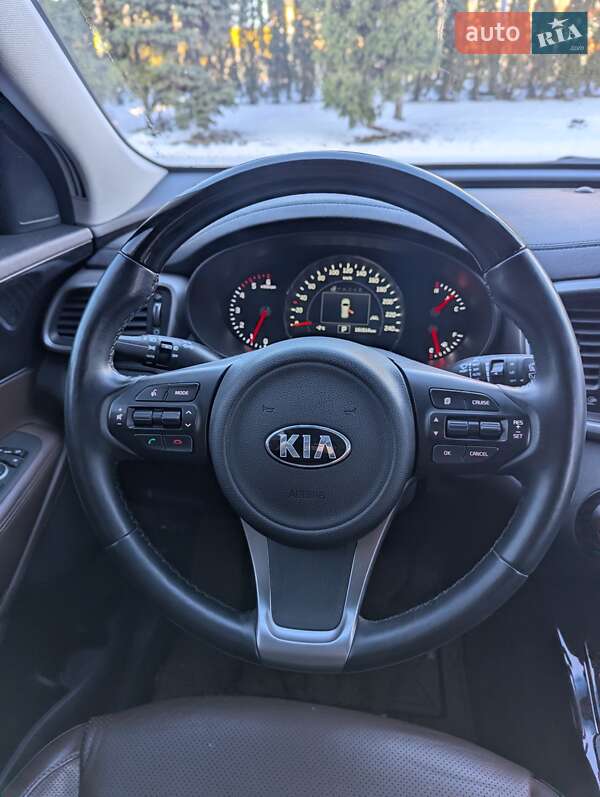 Позашляховик / Кросовер Kia Sorento 2015 в Тернополі