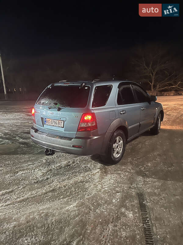 Внедорожник / Кроссовер Kia Sorento 2003 в Ивано-Франковске