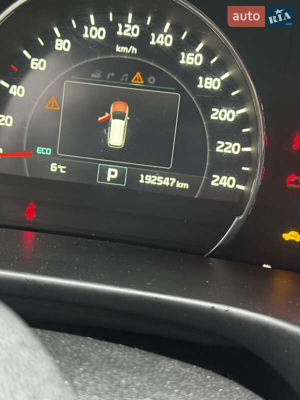 Позашляховик / Кросовер Kia Sorento 2016 в Києві