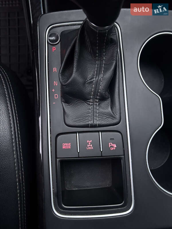 Внедорожник / Кроссовер Kia Sorento 2017 в Полтаве