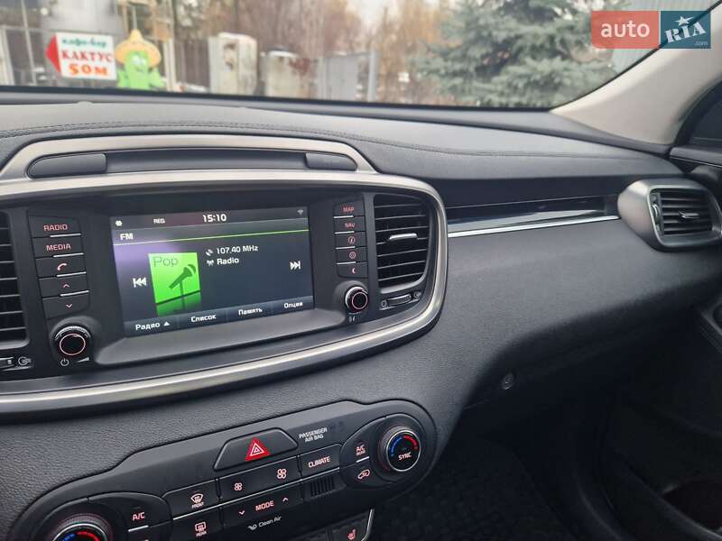 Внедорожник / Кроссовер Kia Sorento 2016 в Виннице