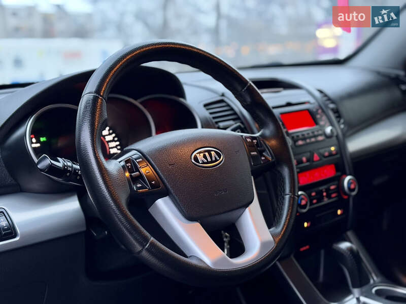 Внедорожник / Кроссовер Kia Sorento 2009 в Межгорье