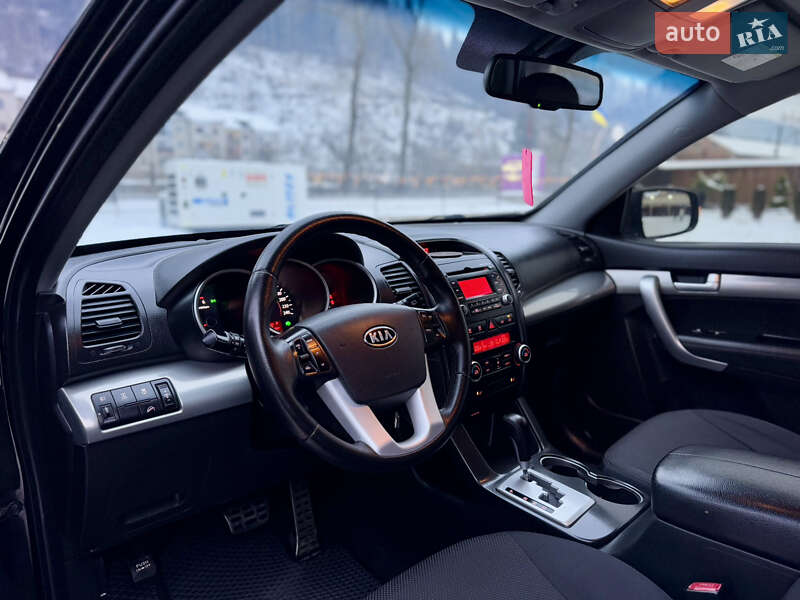 Внедорожник / Кроссовер Kia Sorento 2009 в Межгорье