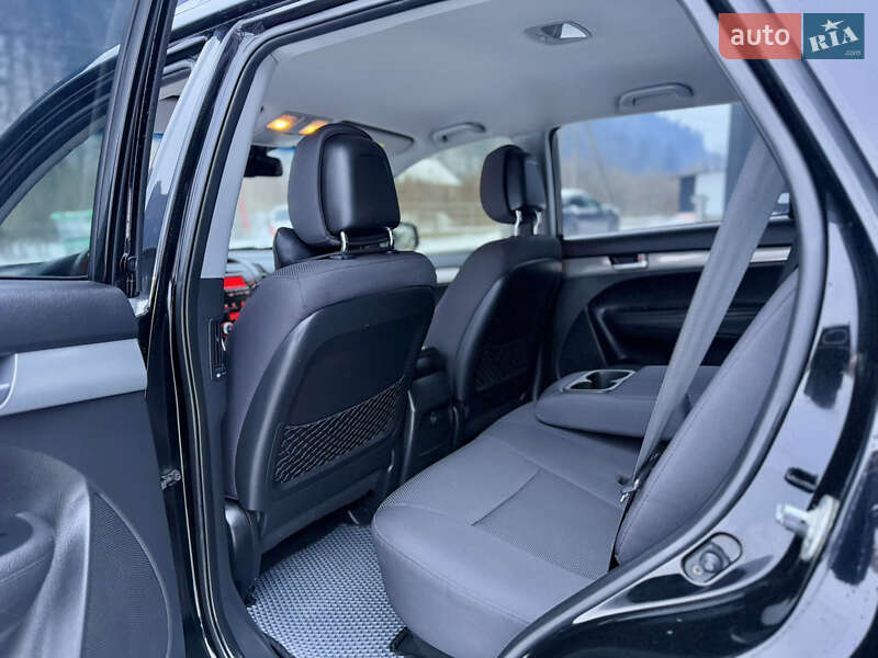 Внедорожник / Кроссовер Kia Sorento 2009 в Межгорье