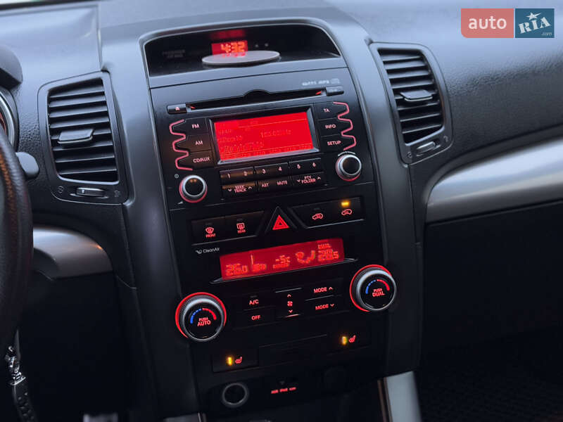 Внедорожник / Кроссовер Kia Sorento 2009 в Межгорье