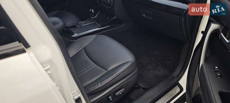 Внедорожник / Кроссовер Kia Sorento 2013 в Немирове