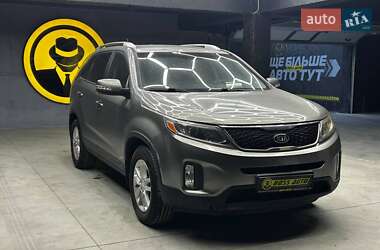Позашляховик / Кросовер Kia Sorento 2014 в Чернівцях